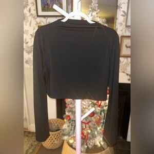 🖤Cropped Black Women's Longsleeves